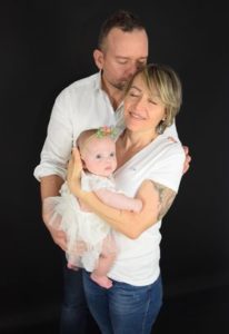 Christelle Muller avec son mari et son enfant